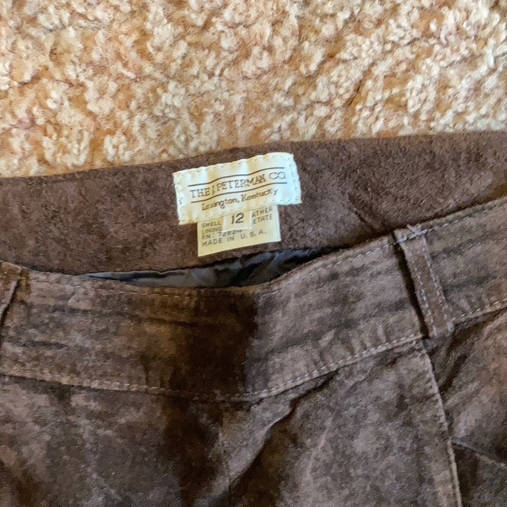 Like new condition. No stains or scuff marks.